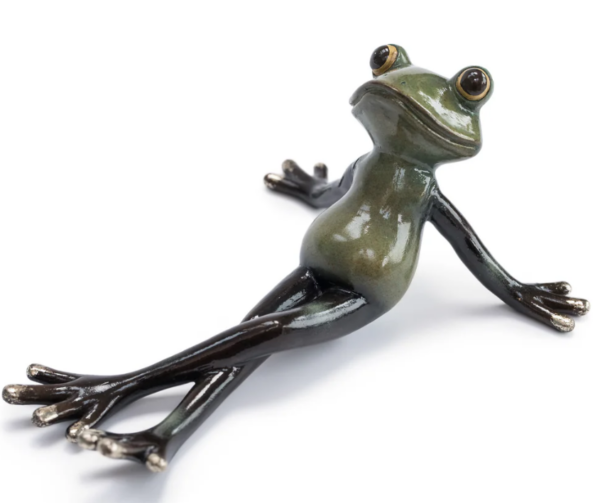 Frog Leaning