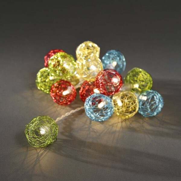 16 Coloured Ball String Lights (Battery Operated)